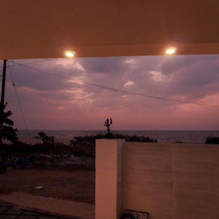 Marari Aidenz Beach Vibe Villa Alappuzha エクステリア 写真